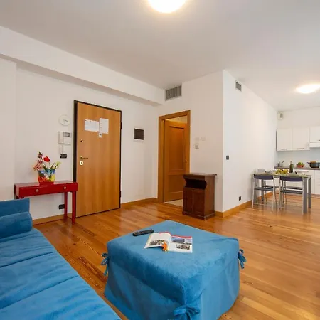 Apartament Savoia Bach 0-13